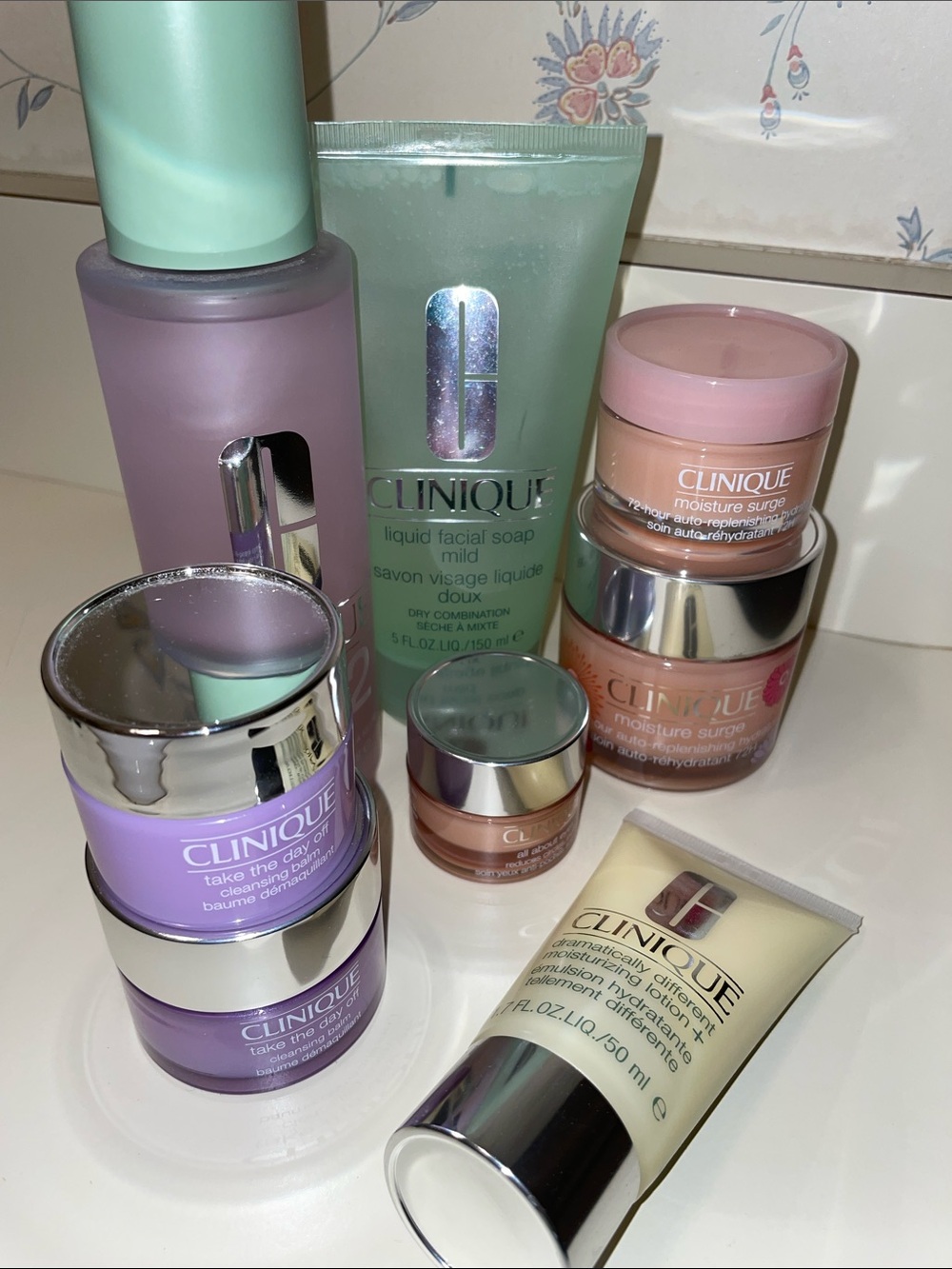 8 Clinique Skincare Products - Never Used